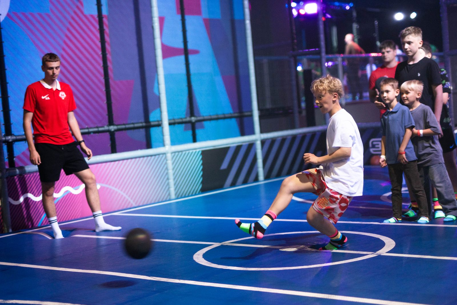 Futbolas Multi-Sport arenoje